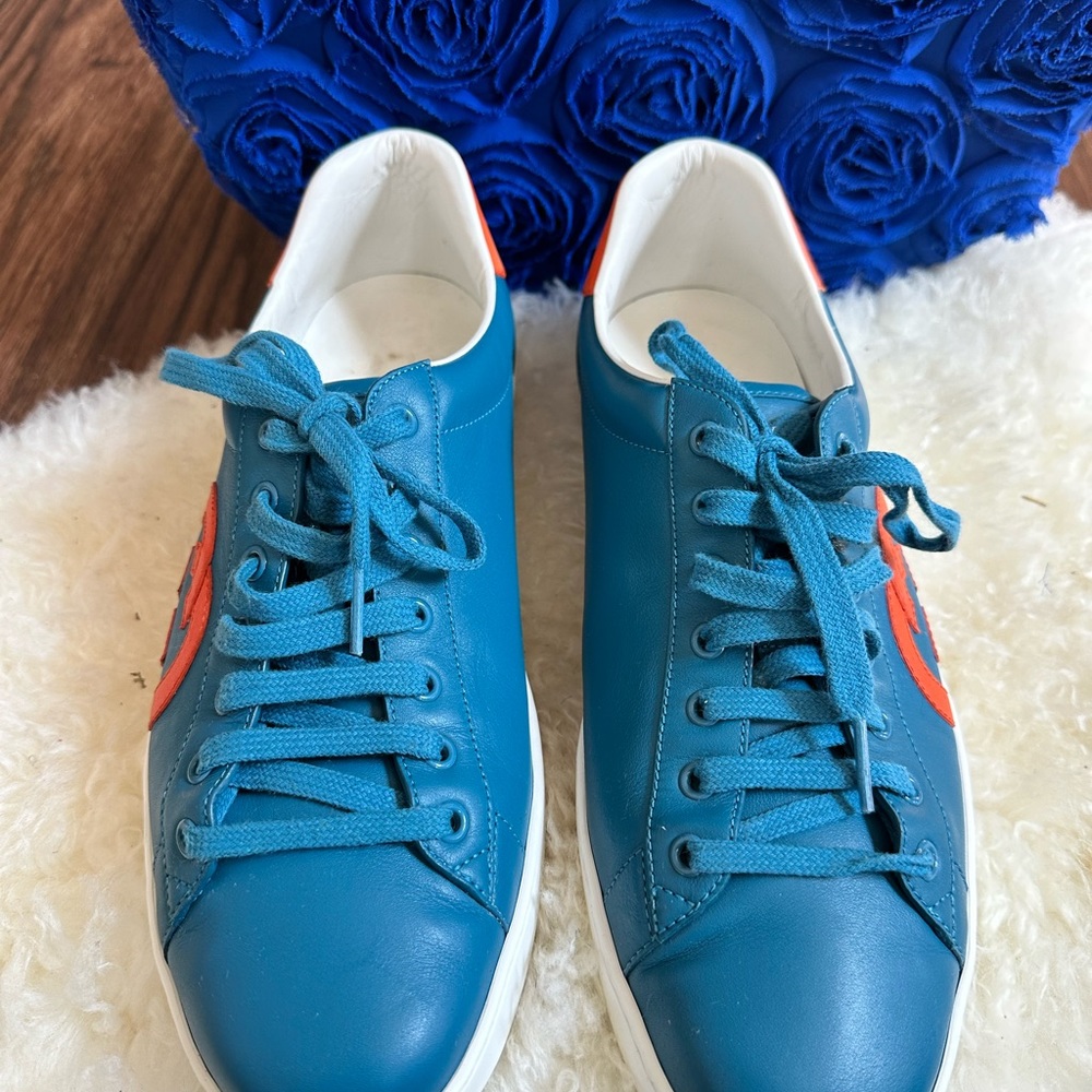 GUCCI Interlocking G Logo Leather Sneakers authentic